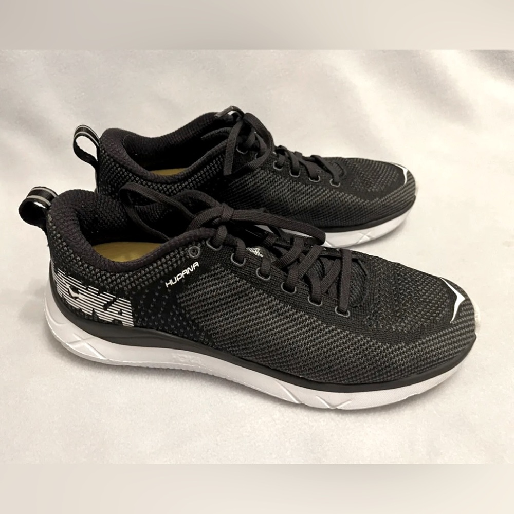 HOKA ONE hupana womens athletic running shoes in excellent condition.
